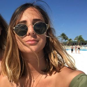 Meet your Posher, Sydney